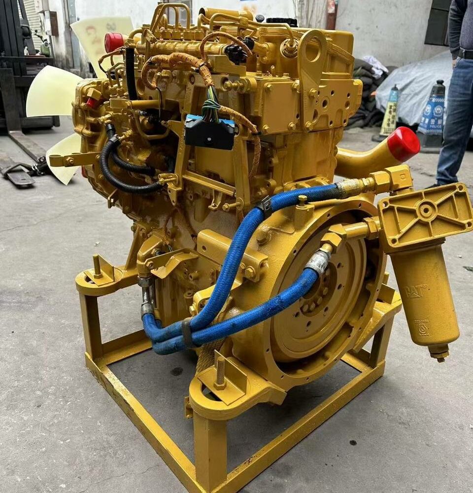 Дизельный двигатель Cat C4.4 2 Дизельный двигатель Cat C4.4